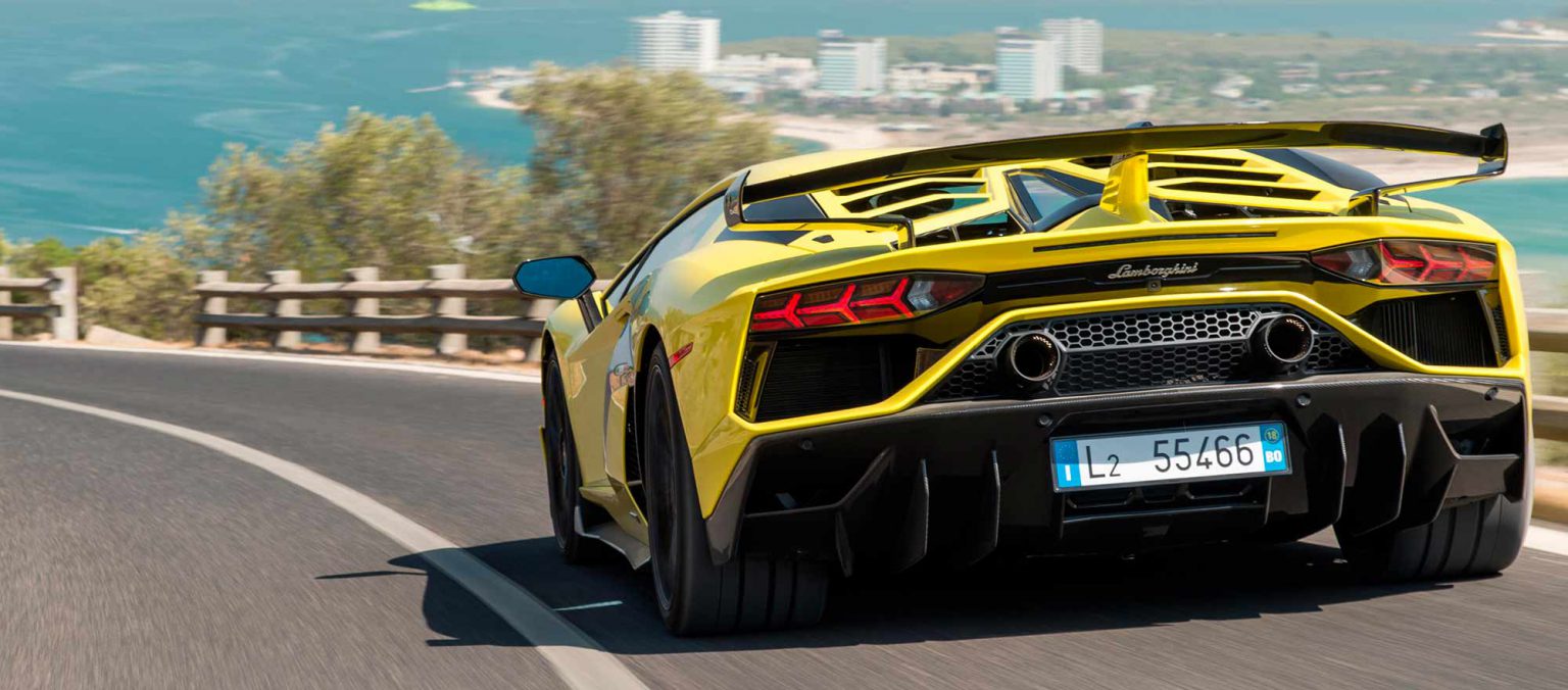 Lamborghini Aventador lp700 4 зад